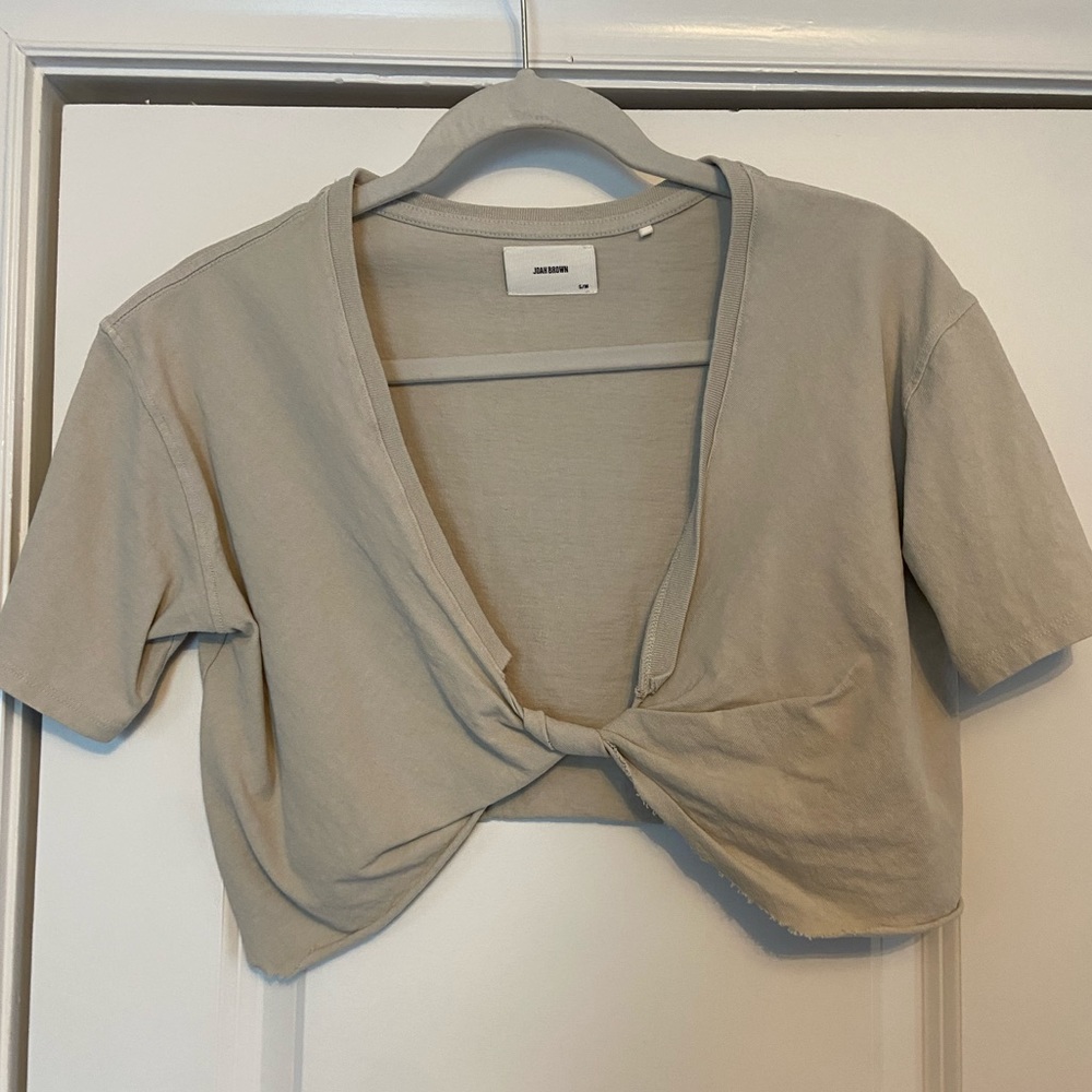 NWOT - Joah brown t-shirt